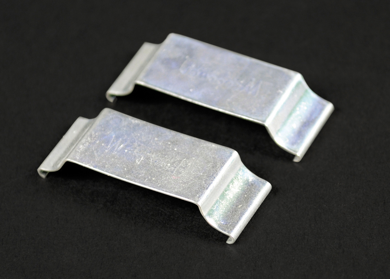 2000WC 1-Channel Wire Clip, For Use With Plugmold 2000 125 V AC Raceway, Steel
