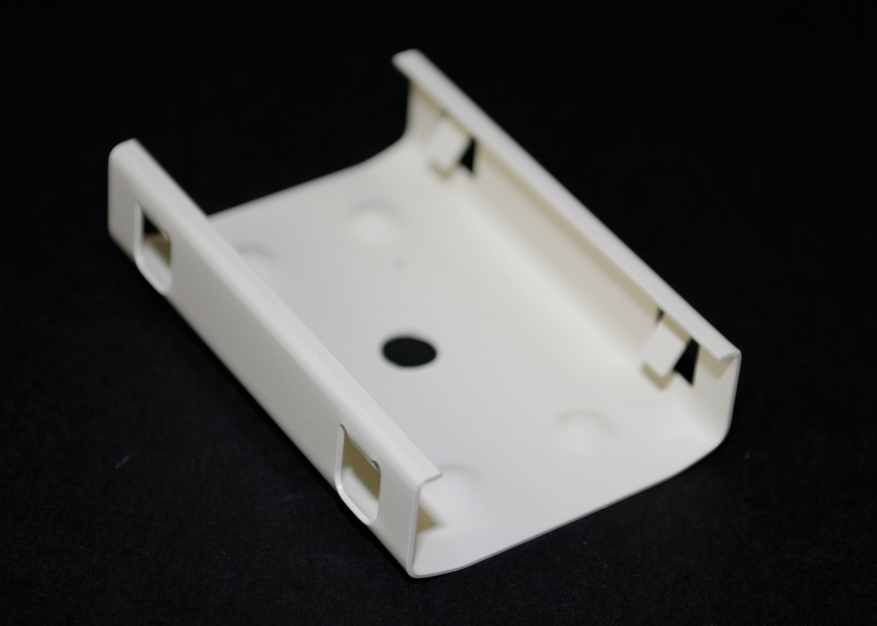 Supporting Clip Fitting, Ivory, 2000 Series
