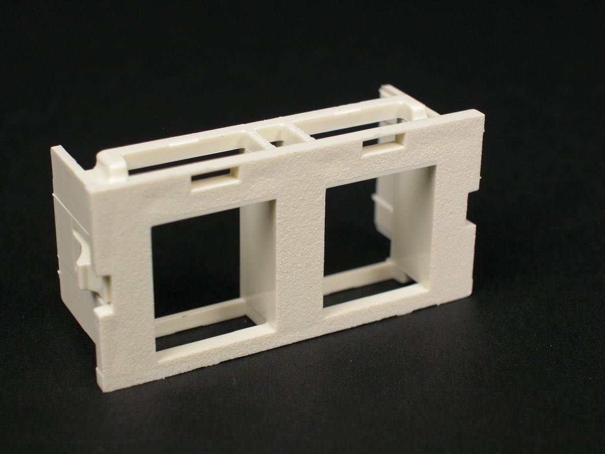 CM2-U2AMP-BK CM Series 2A Unloaded Communication Module Adapter Insert, Snap-Fit Mount, 2 Gangs