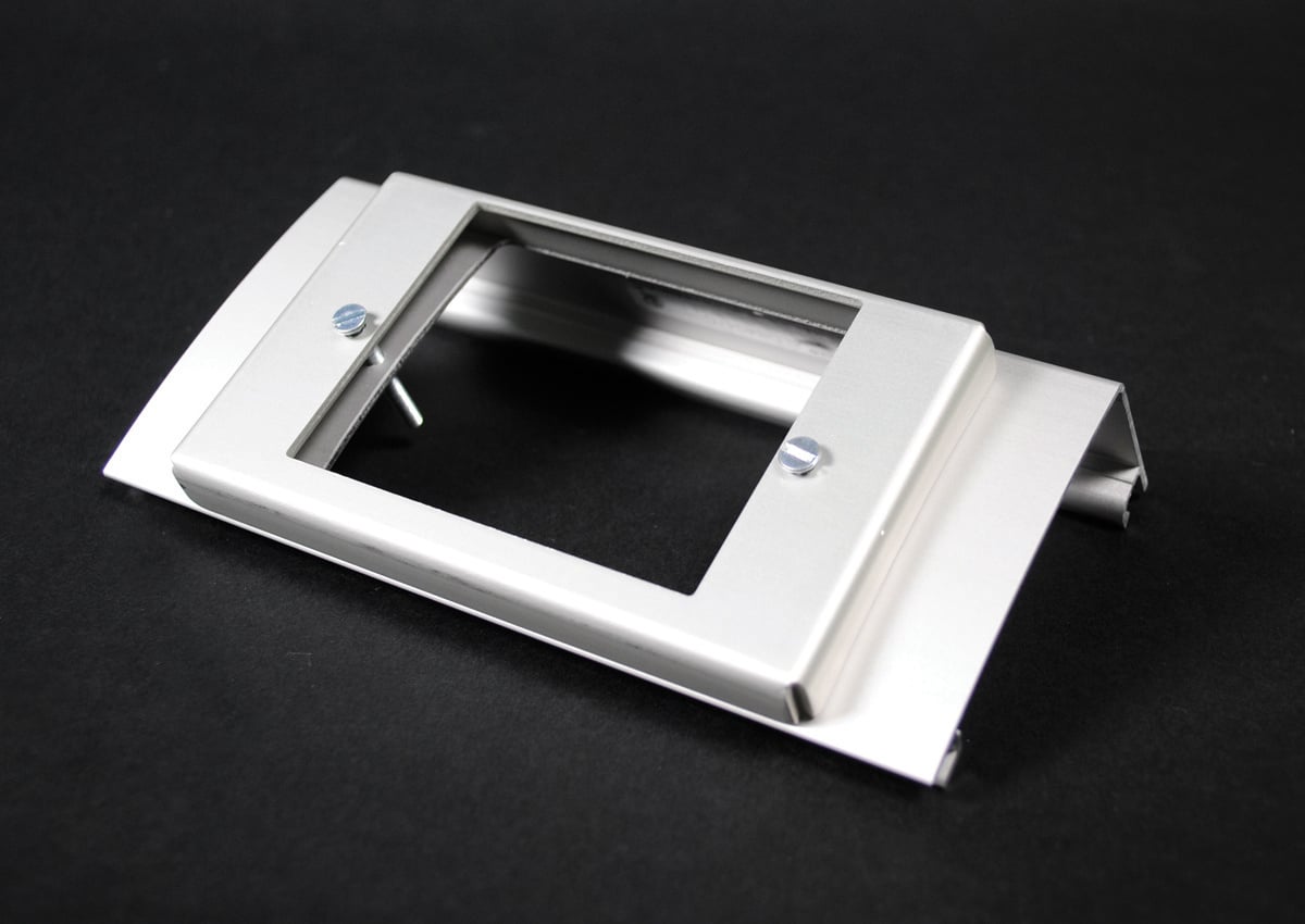 ALDS4047C 1-Gang 1-Channel Duplex Device Plate, For Use With ALDS4000 Series Raceway, Aluminum, Satin Anodized