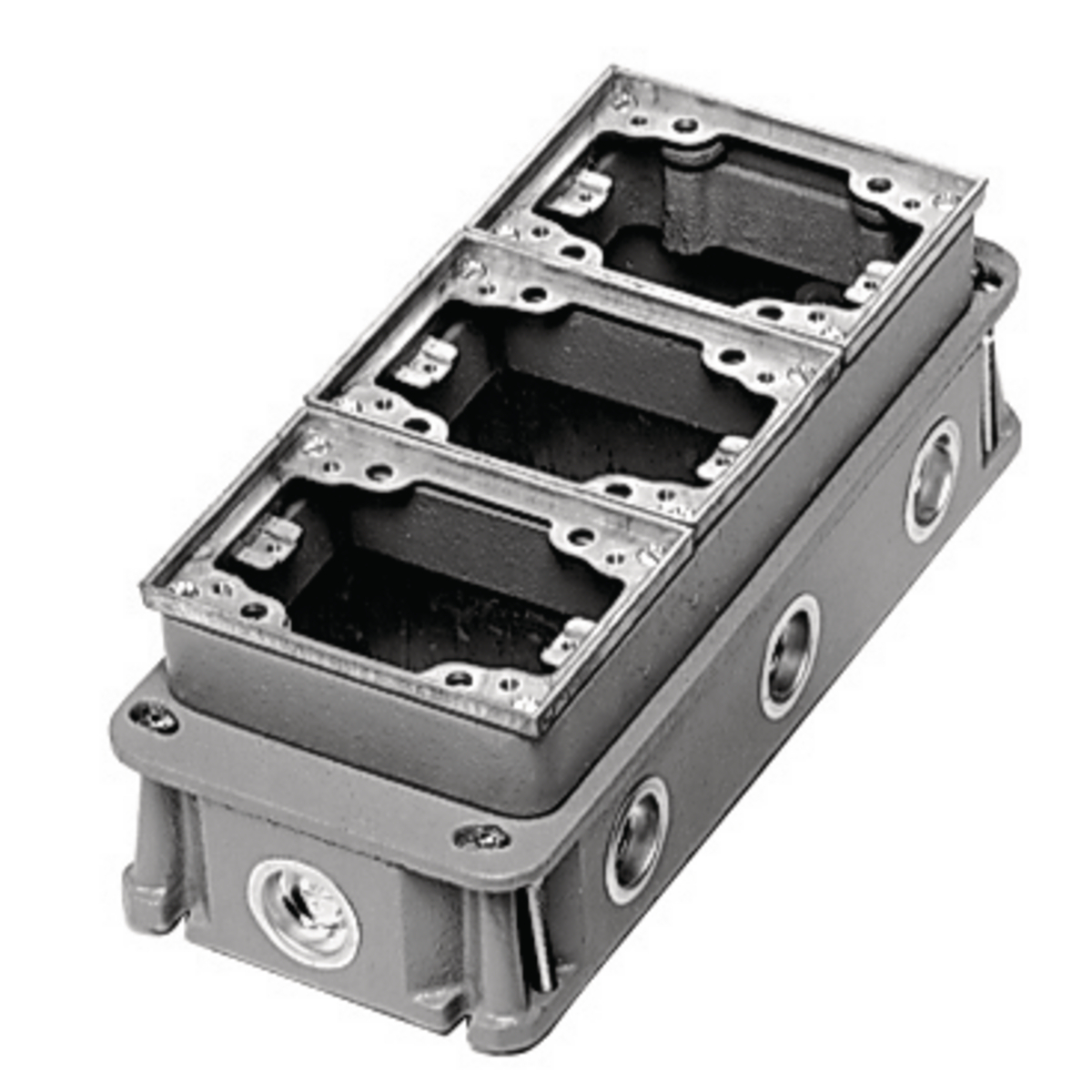 BA433361 Deep Version Fully Adjustable Standard Concrete Floor Box With Aluminum Flange, Cast Iron, 34.8 cu-in/Gang Capacity, 3 Gangs, 8 Knockouts, 4.9 in L x 11.41 in W x 3.38 in H