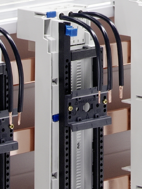 9340290 Insert Strip With Integral Cable Duct, For Use With OM Adapter/Support, Polyamide (PA 6.6), Pale Gray