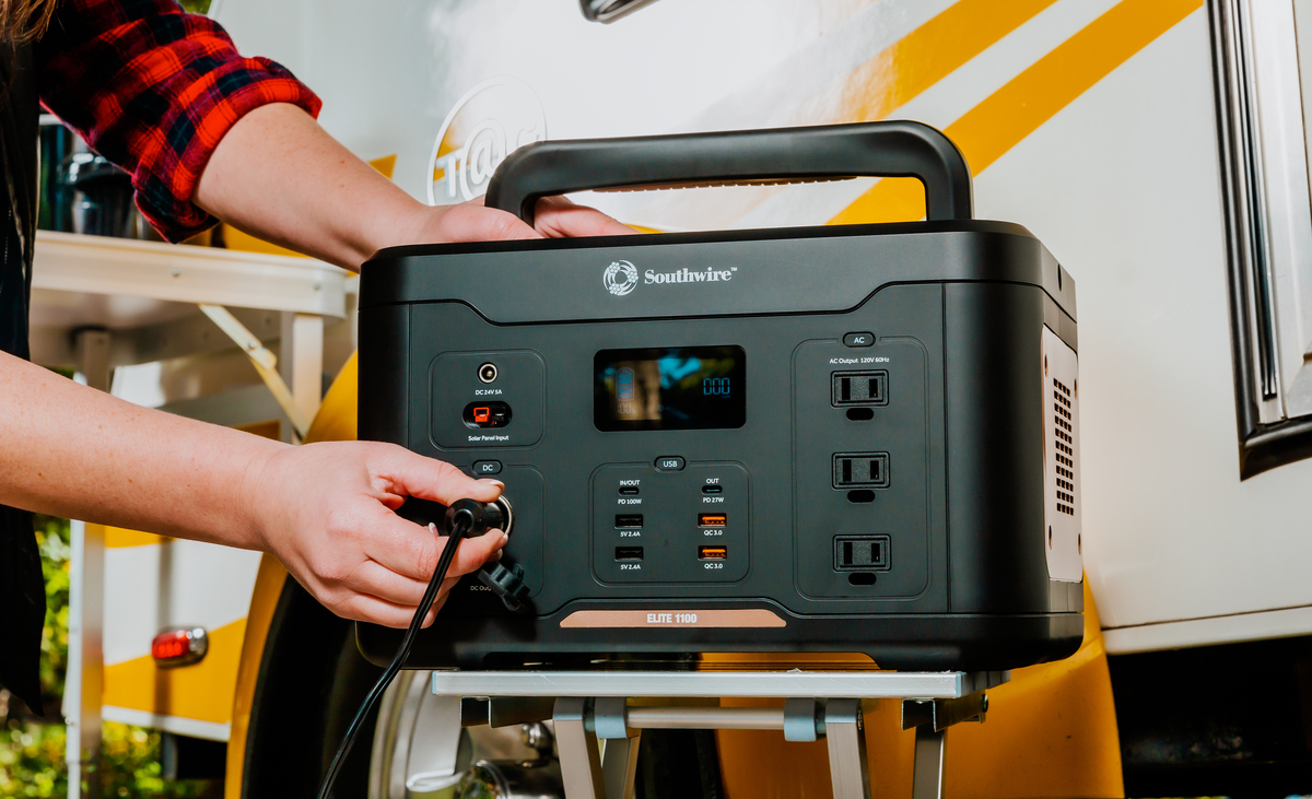 53253 Elite 1100 Portable Power Station, 5, 9, 12, 15, 20, 12 to 30 V, 5, 3 A, 60, 27 W Power Rating