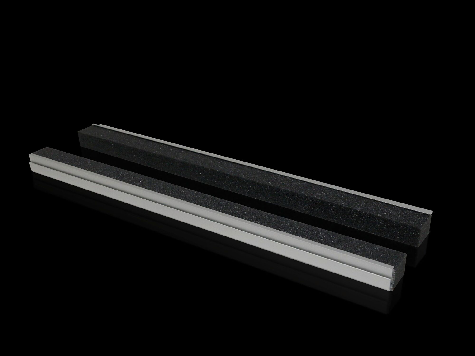 8802125 Rear Cable Entry Section, For Use With TS8, SE, CM, TP Series 47 in W Enclosure, Top Mount, 30 x 25 mm Cross Section, Aluminum/PU Foam