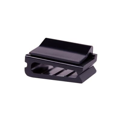 TC401 Ty-Rap 90 deg Solar Module Cable Edge Clip, 10 AWG Wire, Acetal