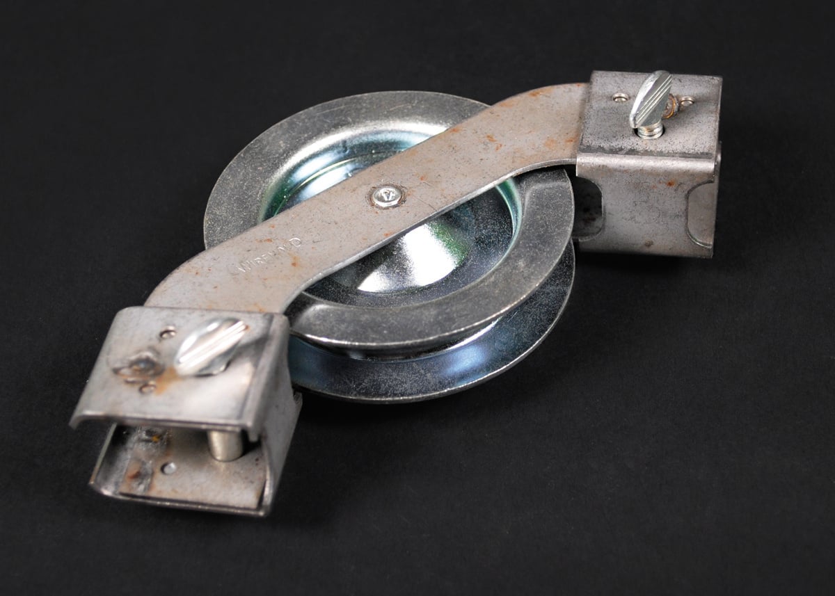 615 Wire Pulley, For Use With 500 and 700 Series 600 V AC 1-Channel Raceway, 600 VAC, Steel, Ivory/White