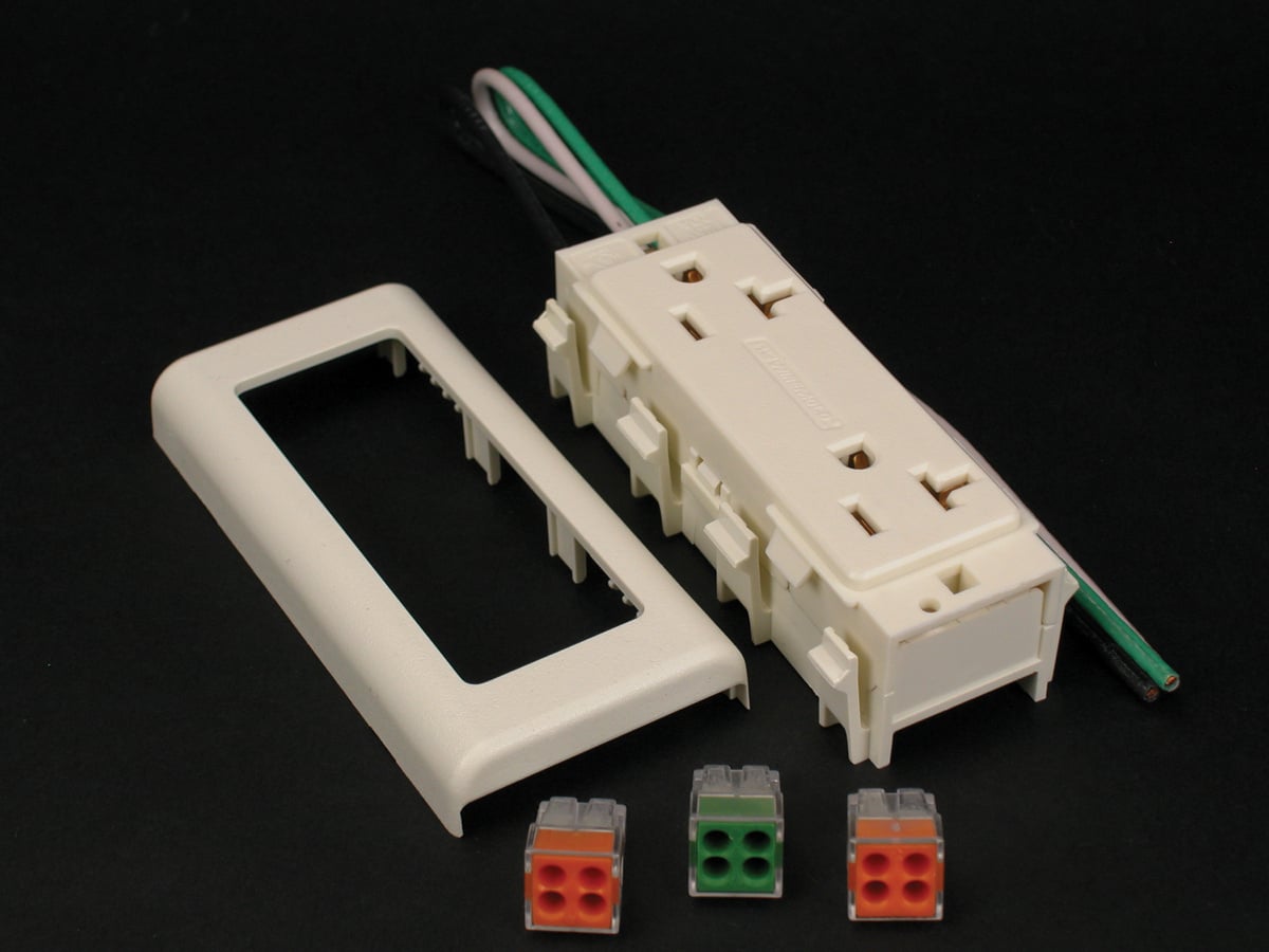 3-Wire Duplex Receptacle Fitting; 125 Volt, 20 Amp, Fog White
