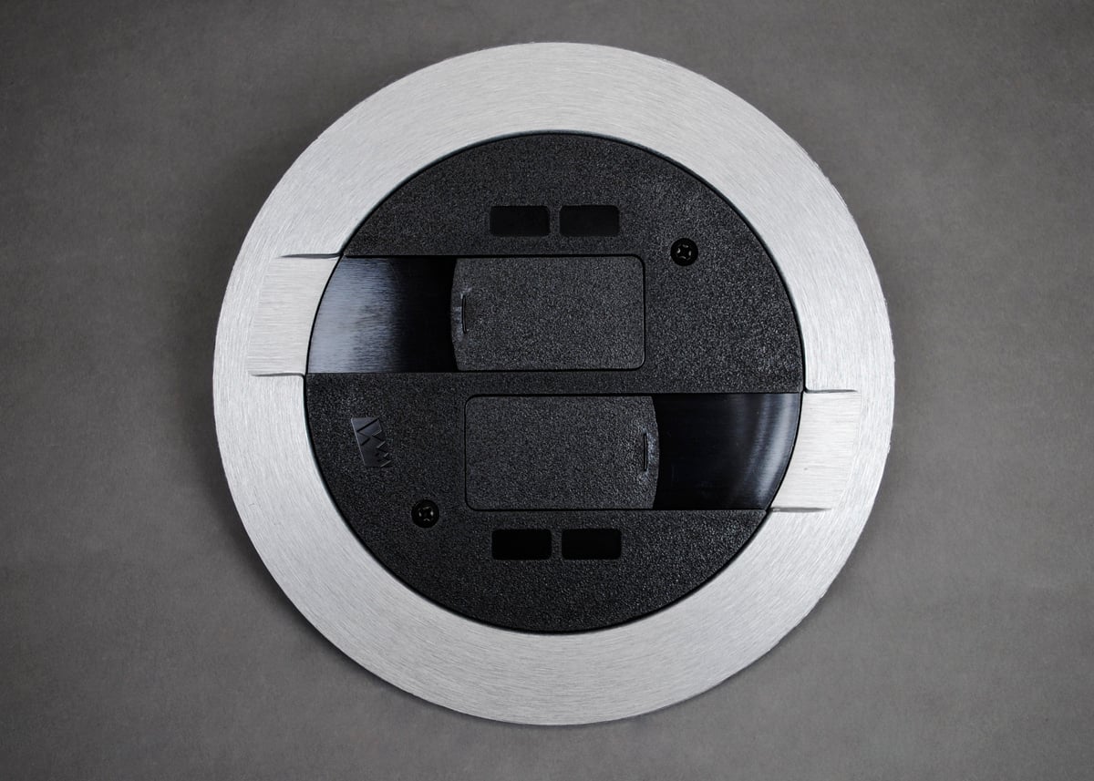 Kit comes complete with adapter ring to secure into the boxes, Wiremold CM Series, open system adapters (unloaded), Ortronics Series II, and TracJack adapters. Modular jacks and A/V connectors sold separately.