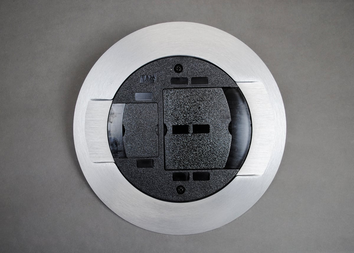 Kit comes complete with adapter ring to secure into the boxes, Wiremold CM Series open system adapters (unloaded), Ortronics Series II, and TracJack adapters. Modular jacks and A/V connectors sold separately. Aluminum