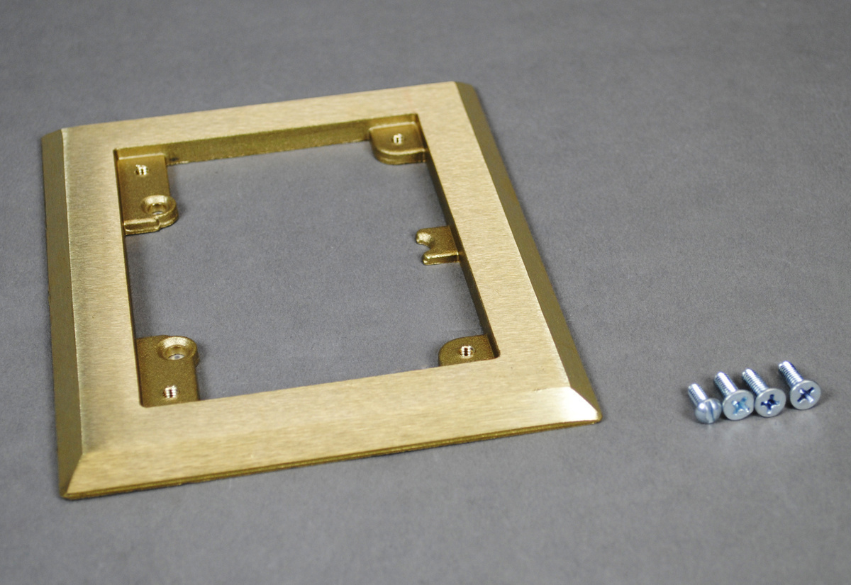 S124B Source 1 Carpet Flange, 5-3/4 in L, Brass