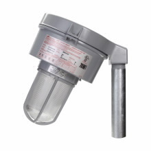 VMVSJ070GP/MT 25 deg Angle Light Fixture With Guard, 120 V, Epoxy Powder Coated Housing