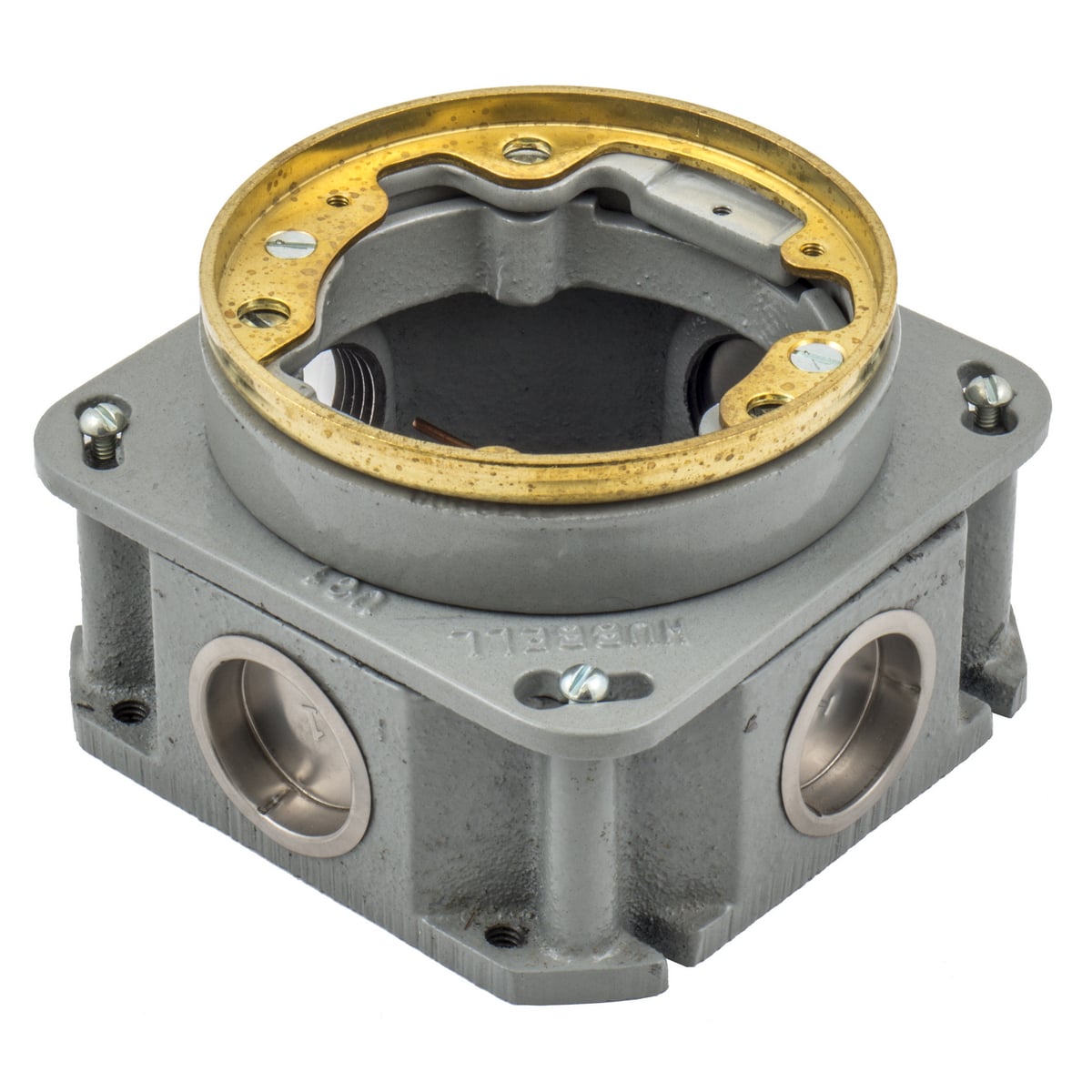 B2537 Fully Adjustable Standard Sized Floor Box, Cast Iron, 33 cu-in Capacity, 4 Knockouts, 4.84 in L x 4.84 in W x 2.87 in H