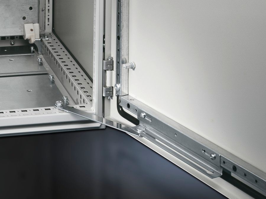 4583000 Door Stay, For Use With TS, SE, PC, SZ, AE, TP Series Universal Console Enclosures with Lockable, Adjacent Door, Steel