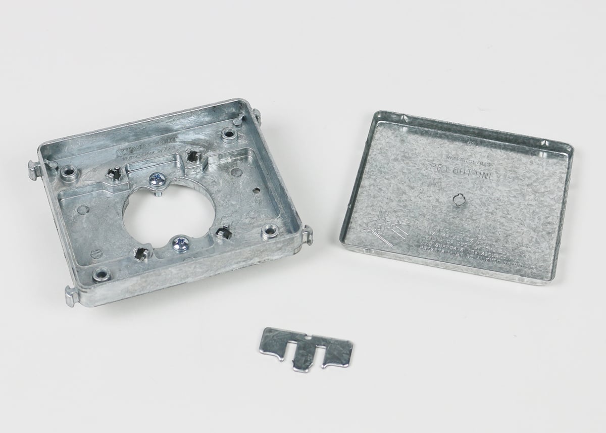 4220 Afterset, For Use With Walkerduct Pro Underfloor Duct System, PSRC9 Power and Communication Styles, Aluminum
