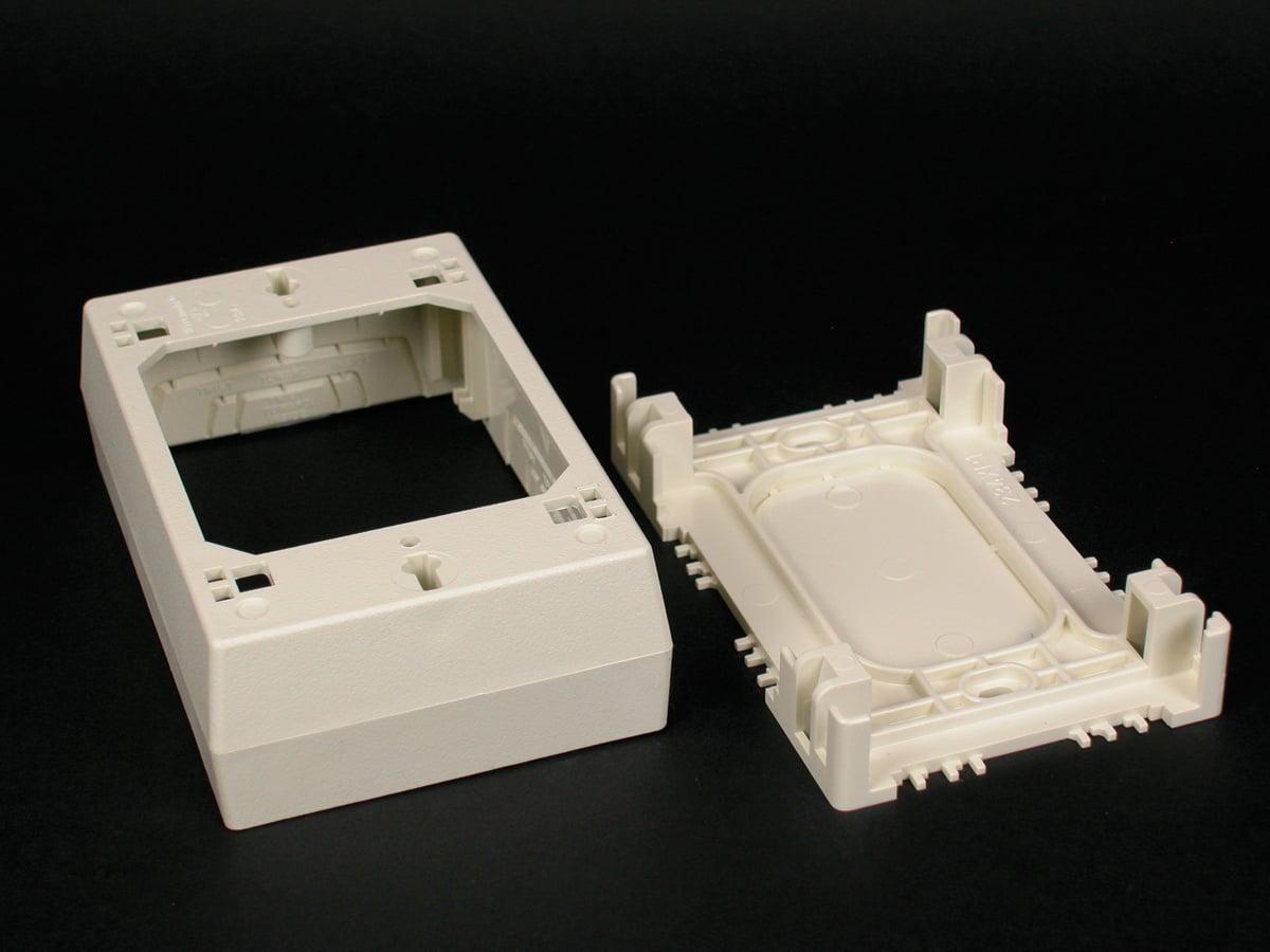 Wiremold, One-Gang Device Box Fitting, White