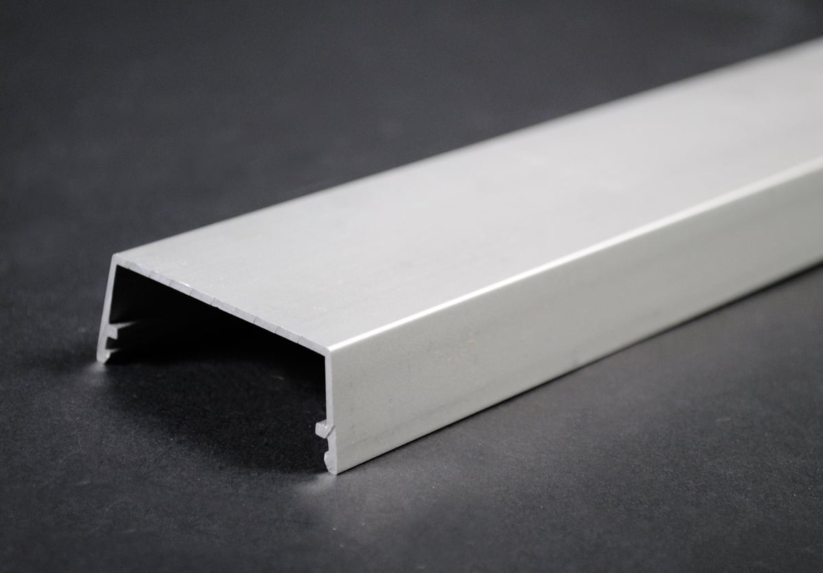 AL2400C Plugmold 1-Channel Raceway Cover, 5 ft L x 1-7/16 in W x 1-1/8 in H, Aluminum