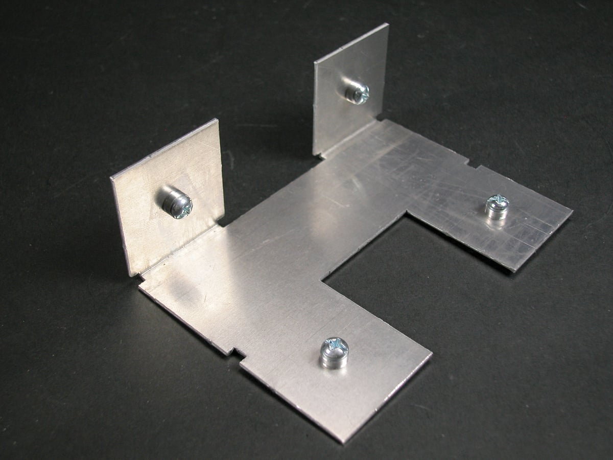 Internal Corner Coupling; Aluminum, To Connects Two Raceway Sections To Form An Internal 90 Degree Turn In A Raceway Run