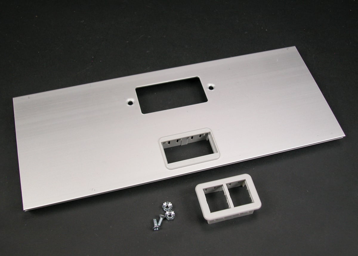 AL5256-GABRT Large Multi-Channel Cover Plate, For Use With AL5200 Series Raceway, TracJack Devices or One Series II Device, Aluminum, Satin Anodized