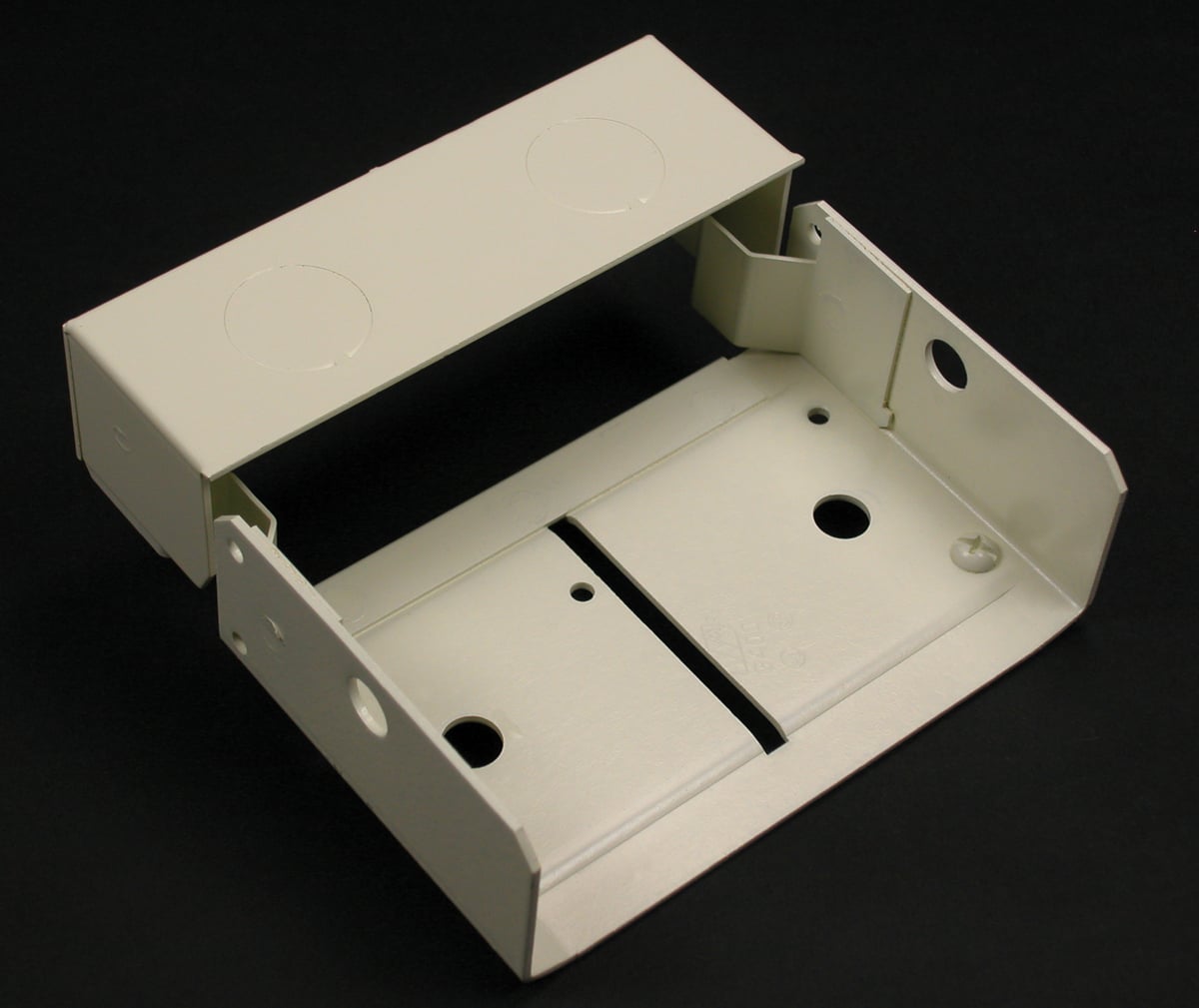 Internal Corner Coupling; Steel