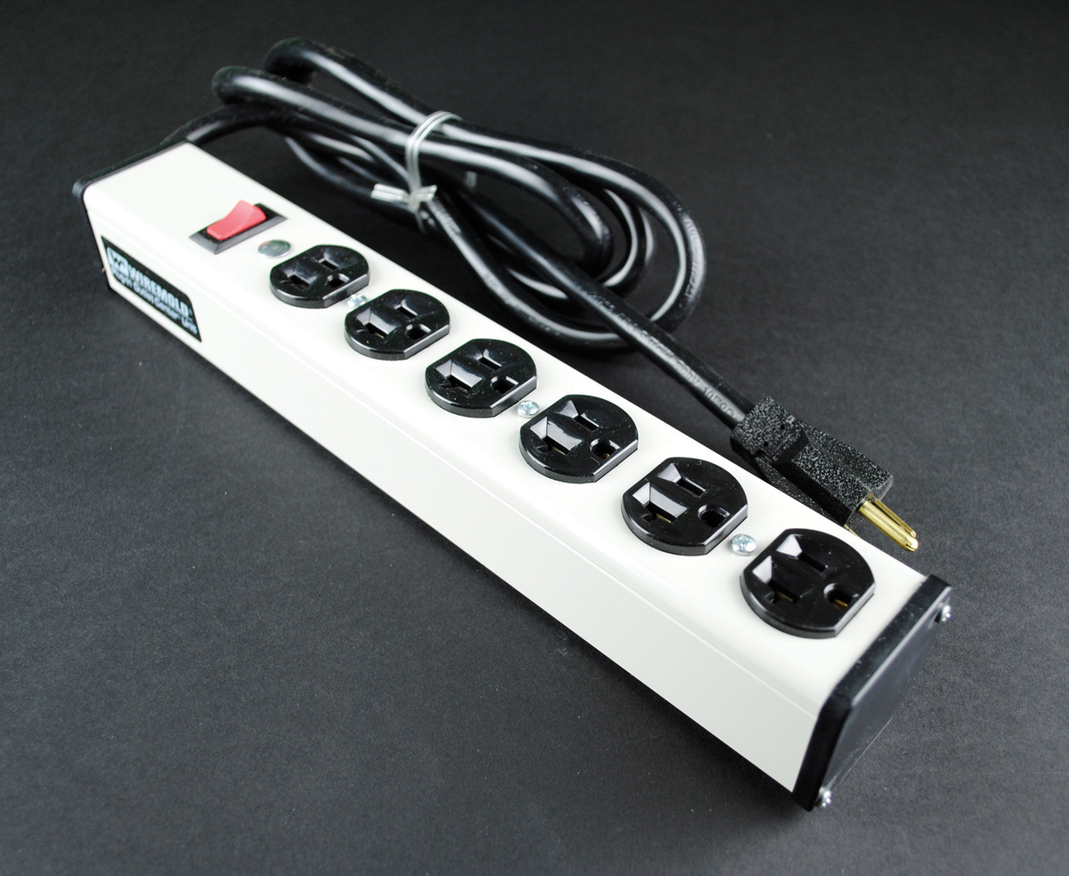 Plug-In Outlet Center; Basic Power Strip; 120 Volt, 20 Amp, 6 Outlet, White