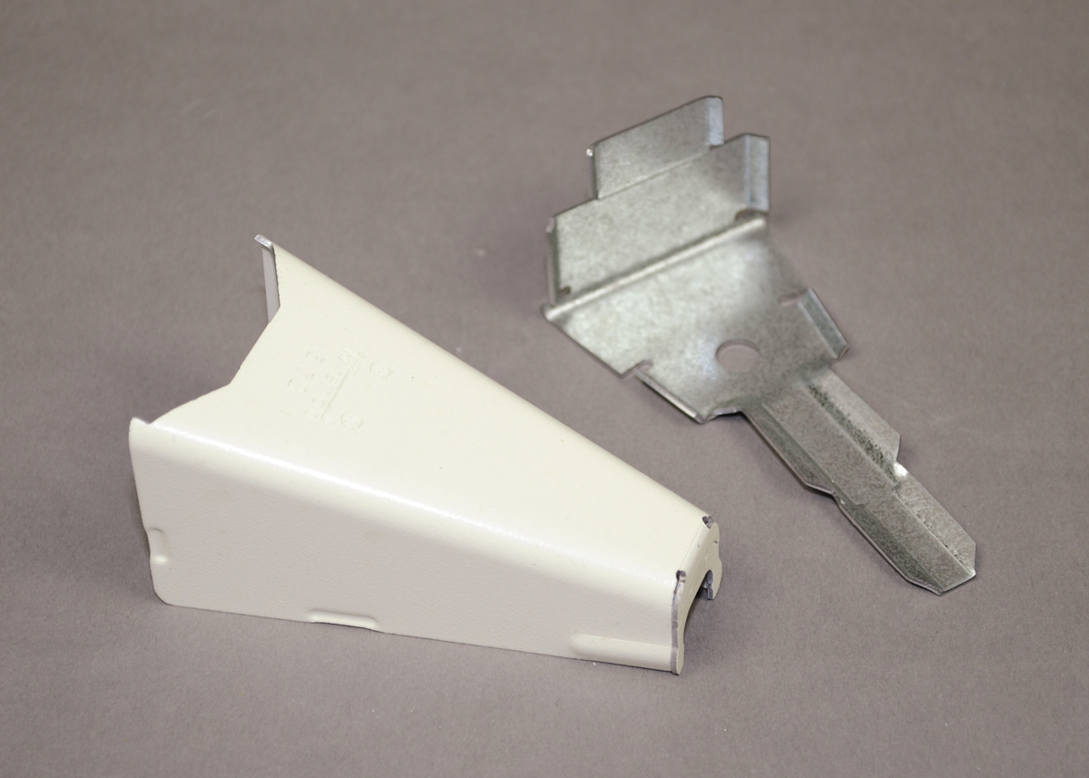 Stl Adpt Ftg 1500 Ivory