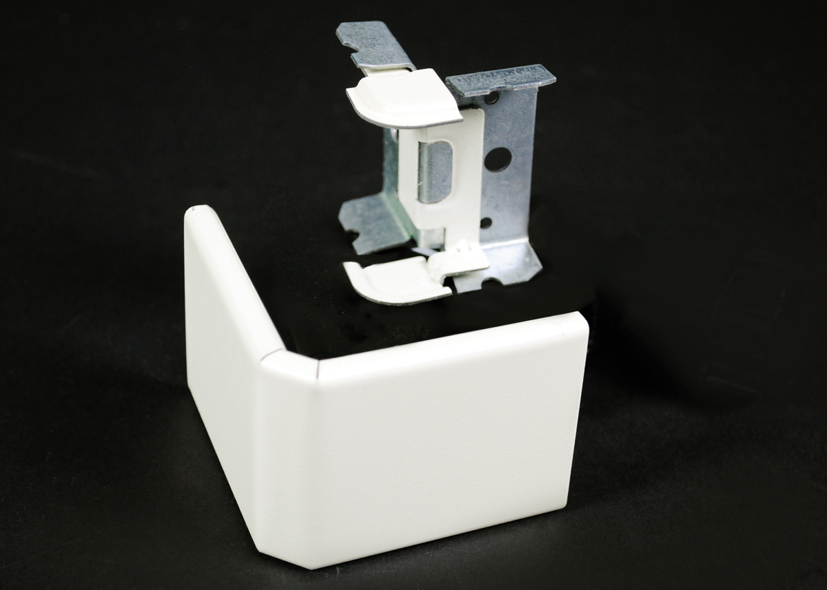WM 1-1/4 EXT CORNER COUPLING