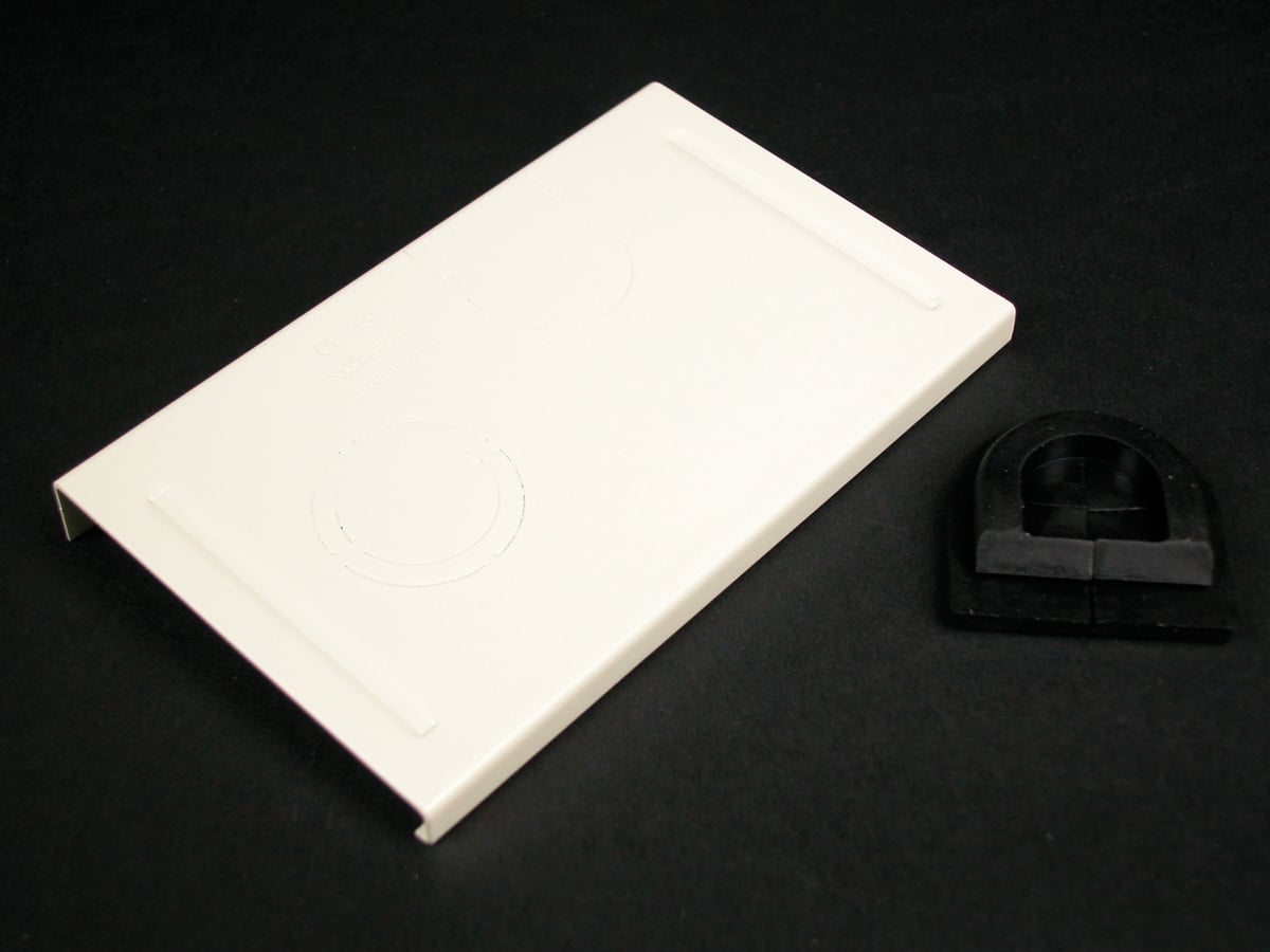 Single-Channel 3000 Series Tap-Off Fitting; 4-3/4 Inch Length Ivory, Steel