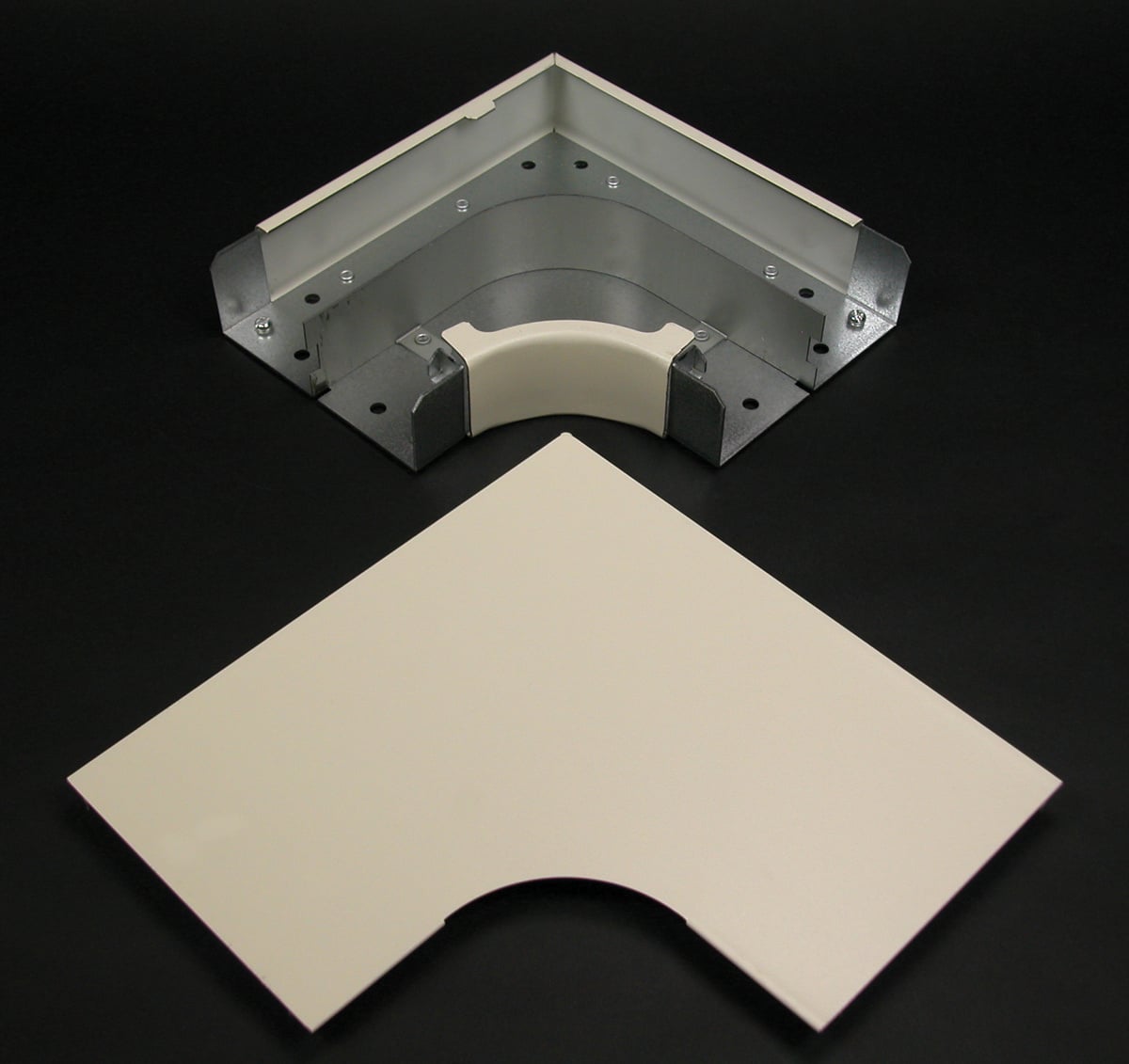 Radiused Full Capacity Flat Elbow Fitting, Ivory, 4000 Series
