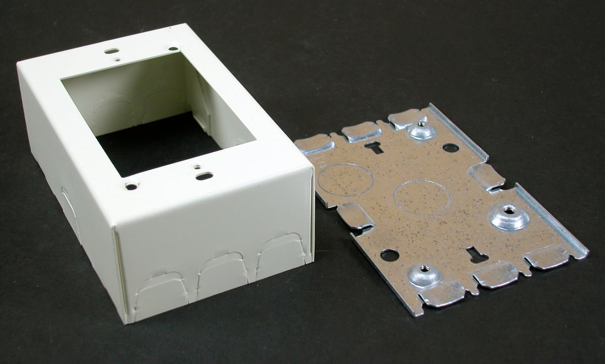1 Gang Device Box for Switches and Receptacles