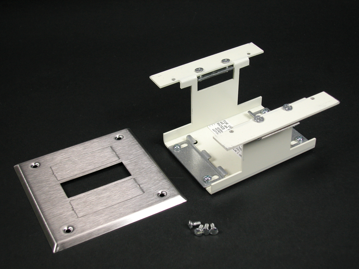 6000 Series Circuit Breaker Housing; Steel, Ivory