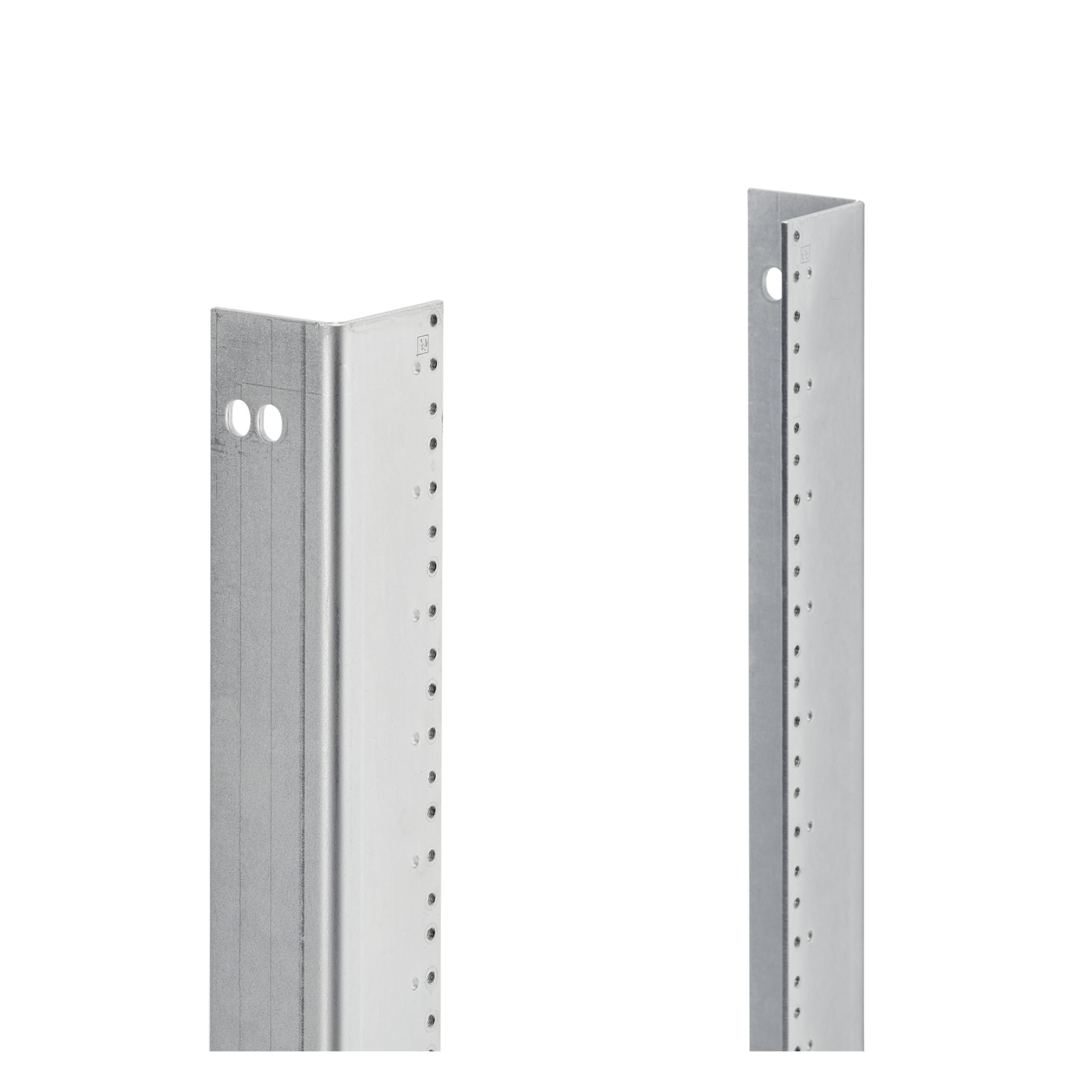 A60RP24F5 Type RP L Style Rack Mount Angle, For Use With 60.06 x 24.06 in Enclosure and 19 in Rack, 28 Units, #10-32 UNF, Steel