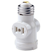 1403 Keyless Lampholder With (2) Outlets, 660 W Lamp, 125 VAC, 15 A, E26 Lamp