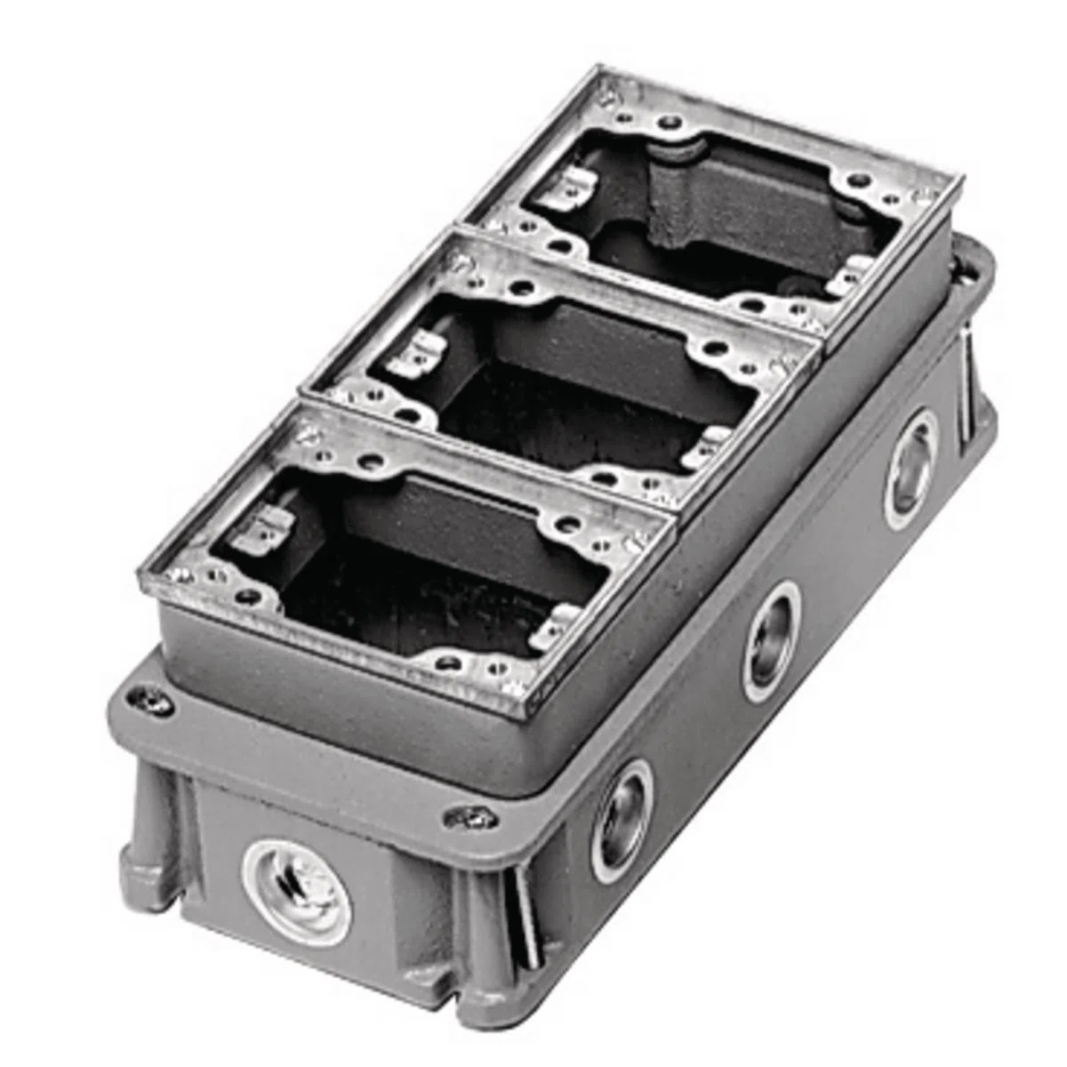 BA433361 Deep Version Fully Adjustable Standard Concrete Floor Box With Aluminum Flange, Cast Iron, 34.8 cu-in/Gang Capacity, 3 Gangs, 8 Knockouts, 4.9 in L x 11.41 in W x 3.38 in H