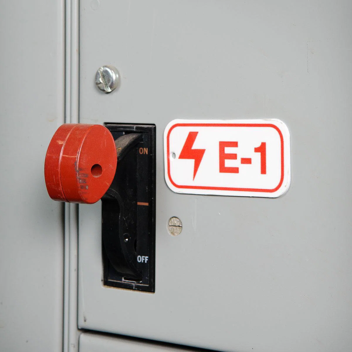105674 Rectangular Energy Source Tag, 1-1/2 in H x 3 in W, Orange on White, B-401 Polystyrene