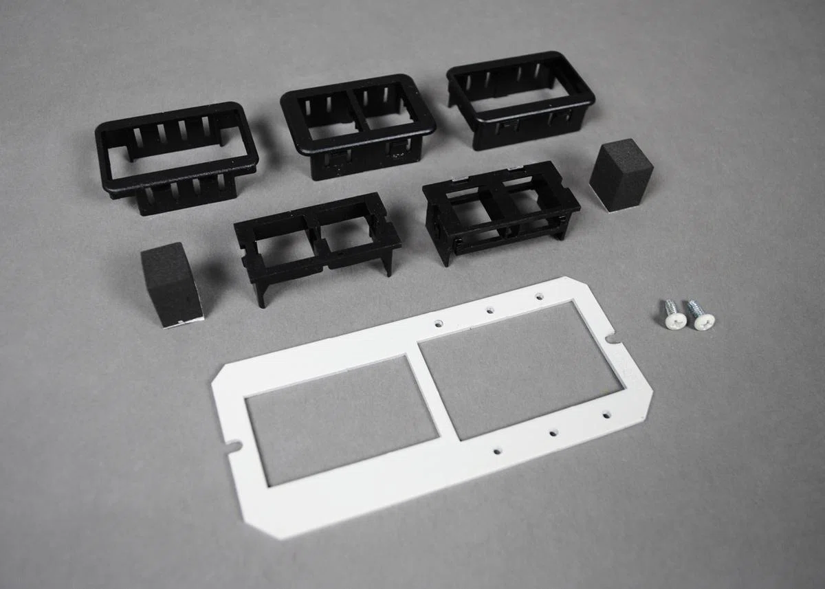 6MAAP2A Unassembled Device Mounting Plate, 1-1/2 Gangs
